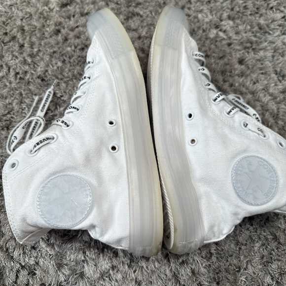 White Converse High Tops with Clear Sole
Size 8/10 - Picture 5 of 7